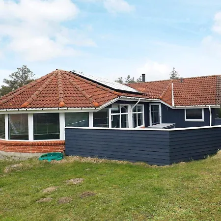 Дом отдыха Five-bedroom Holiday In 2