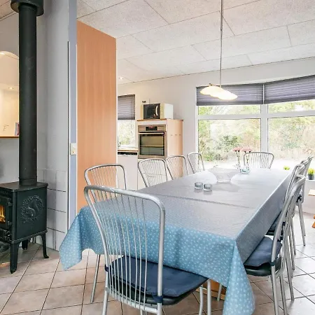 Five-bedroom Holiday In 2 Дом отдыха