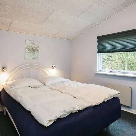 Five-bedroom Holiday In 2 *